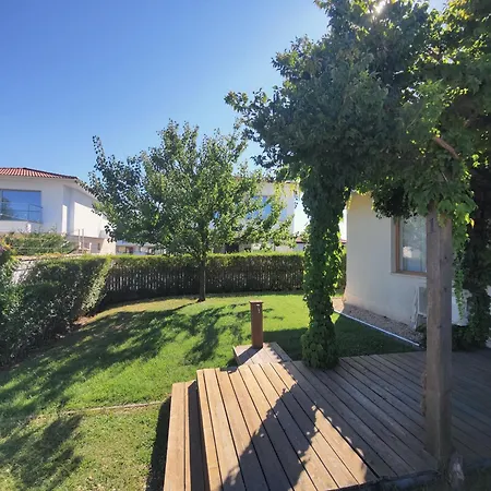 Shelly With Private Pool Villa Lozenets